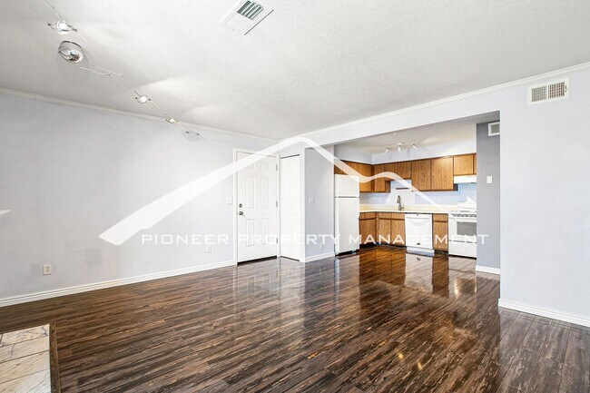 Photo - Cozy Condo with Balcony and Washer/Dryer