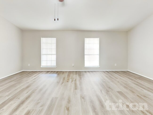 Photo - 2806 Quail Run Dr