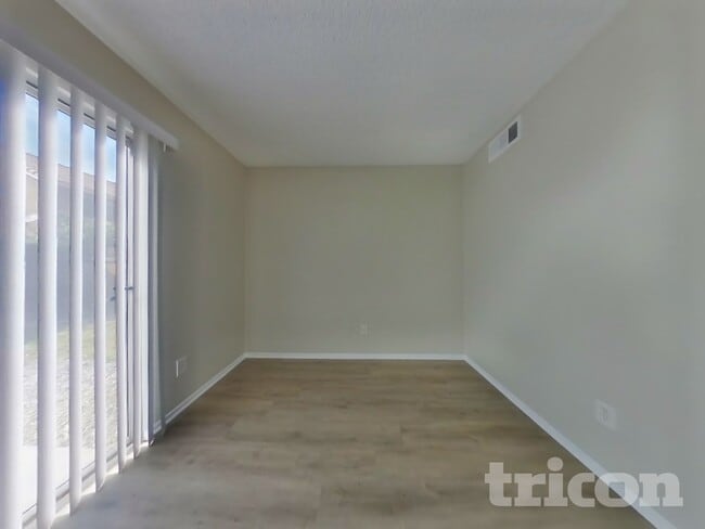 Photo - 1480 Medallion Ct