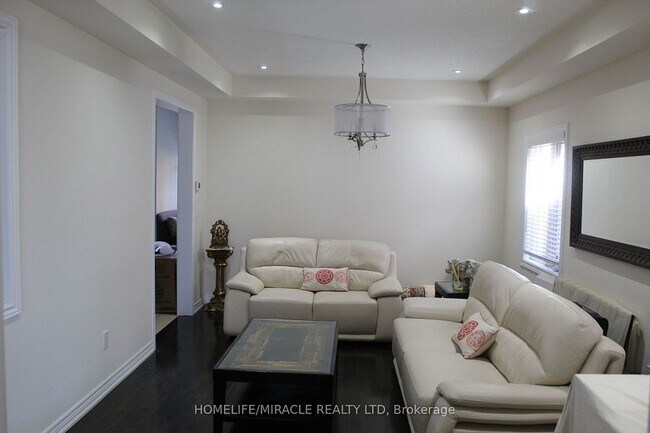 Photo - 210 Bellchase Trl