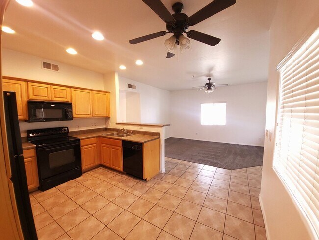 Photo - TEMPE CONDO IN THE HEART OF TEMPE! Unit 213