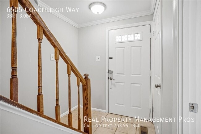 Photo - 6505 Coachleigh Way