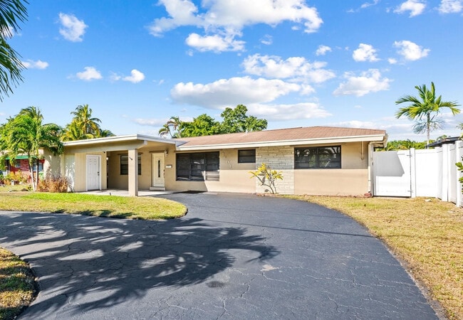 Photo - 1601 NE 63rd St