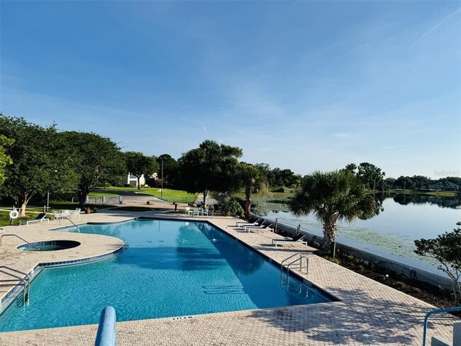 Photo - 1000 Winderley Pl Unidad 128