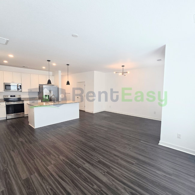 Photo - 2107 Steiner St