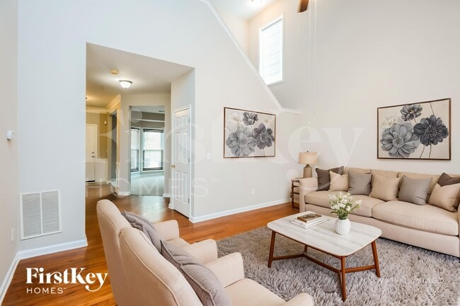 Photo - 2410 Kirkstone Dr