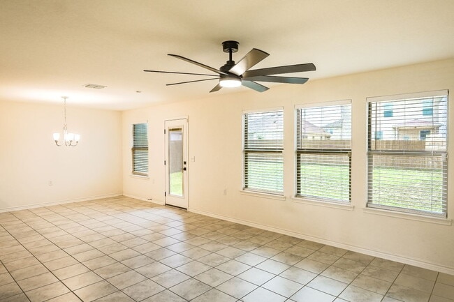 Photo - 5527 Castle Brook Dr