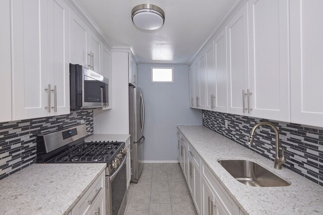 Photo - King sided bedroom with tons of closets available Unit KING SIDED ROOM