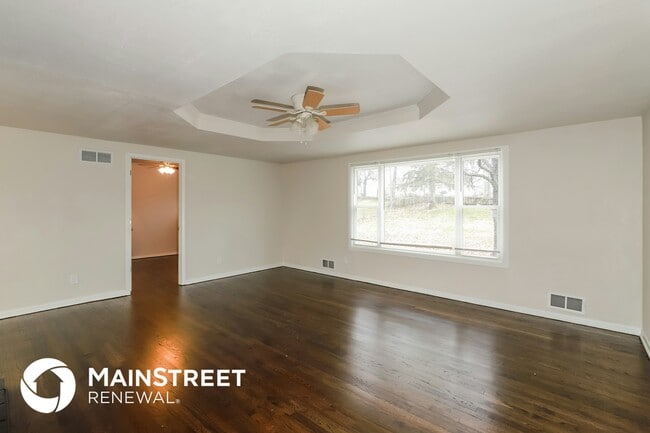 Photo - 6412 N Forest Ave