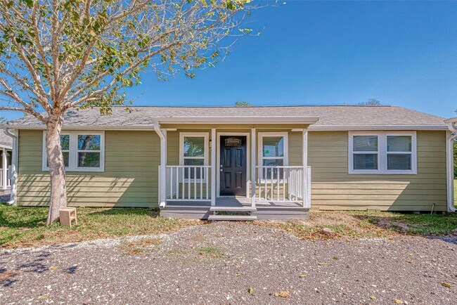 Photo - 1547 Garden Rd