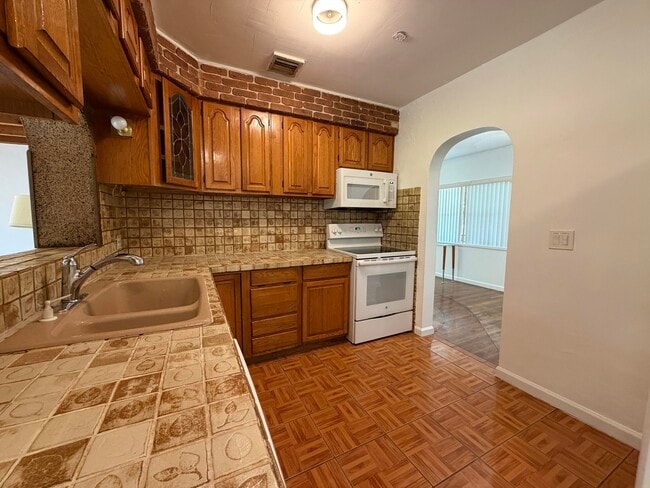 Photo - 14131 NW 3rd Ave