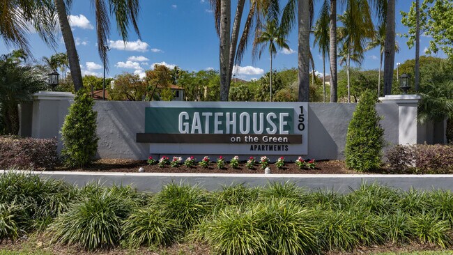 Photo - Gatehouse On The Green