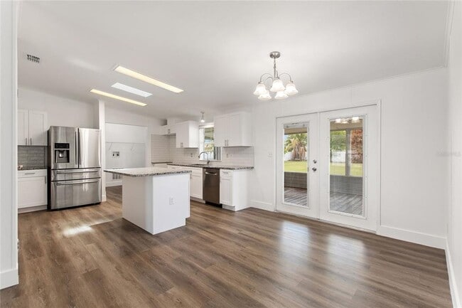 Photo - 486 Lindsey Dr
