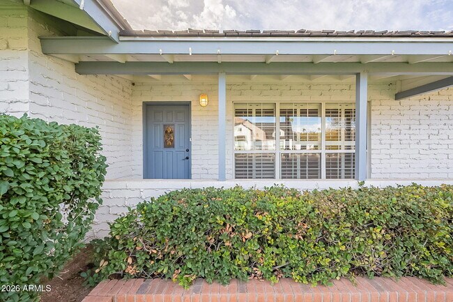 Photo - 5715 E Calle Del Paisano