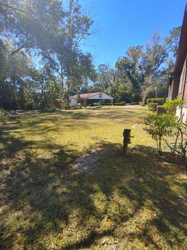Photo - Beautiful 4Bd/2BA Right off Miccosukee Rd.