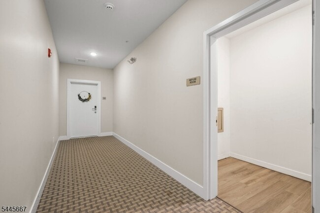 Photo - 723 Lorhan Dr