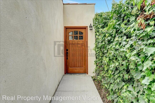 1 br, 1 bath House - 5126 1/2 Dahlia Drive - 1 br, 1 bath House - 5126 1/2 Dahlia Drive