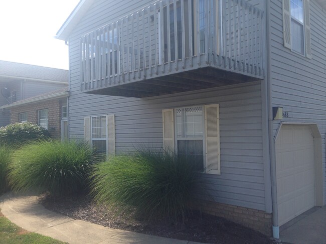 Photo - 3686 Harris Ave NW