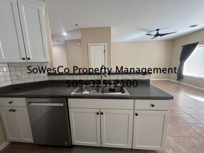 Photo - Beautiful 3 Bedroom Townhome in Central Farmington