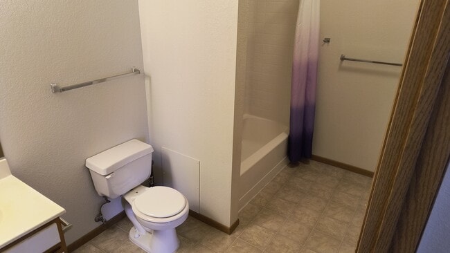 Photo - St. James Apartments