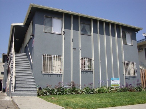 Building Photo - 917 N Hudson Ave Unit 7 Rental