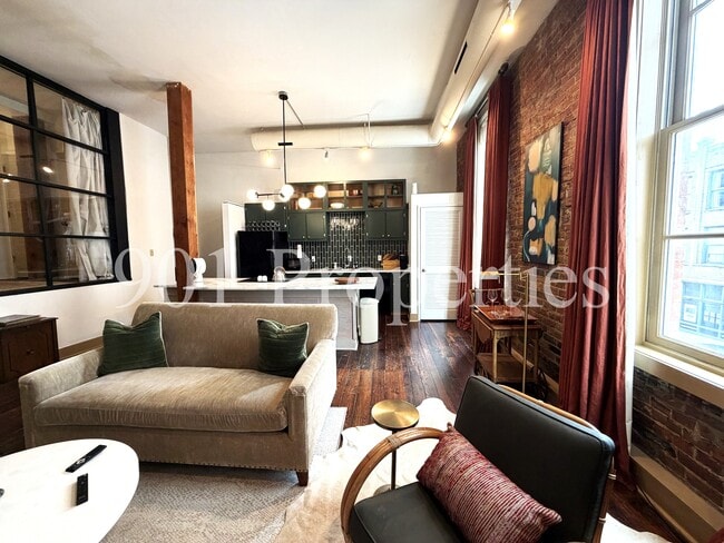 Photo - 66 S Front St