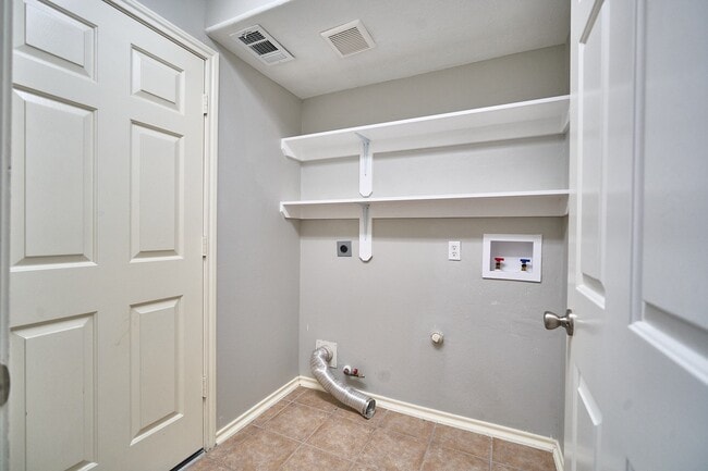 Photo - 4204 Seminole Dr