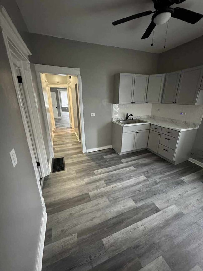 Photo - 6601 S Langley Ave