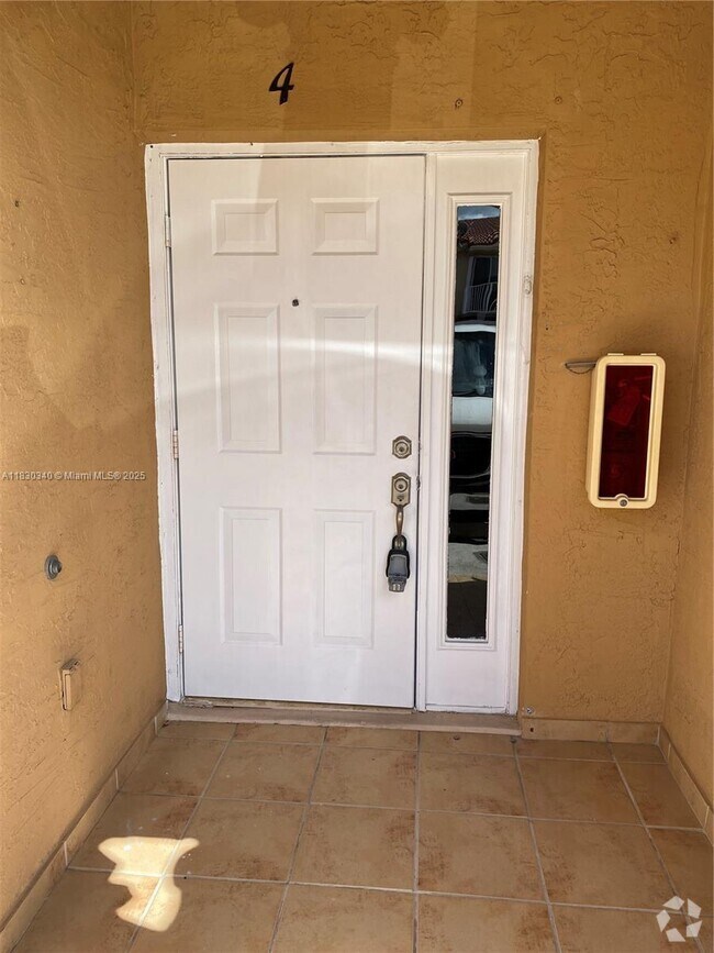 Building Photo - 3503 W 76th St Rental