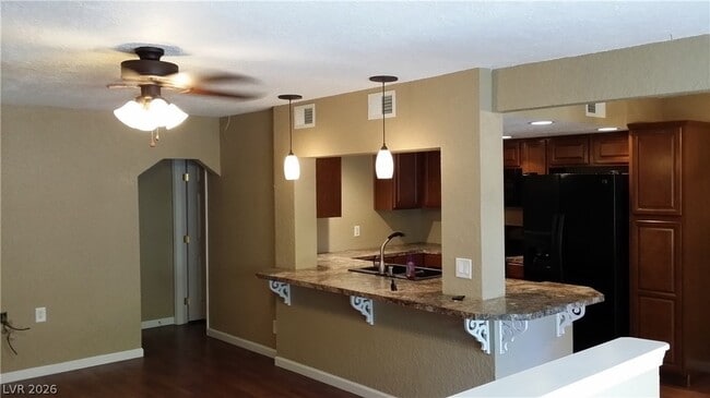 Photo - 260 Shadybrook Ln