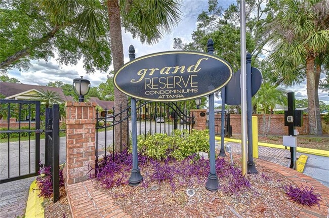 Building Photo - 8711 Fancy Finch Dr Unit 101