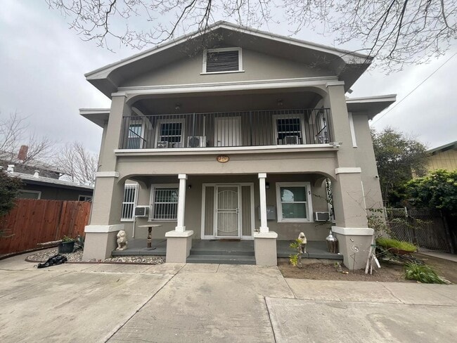 Building Photo - 350 N Calaveras St Rental