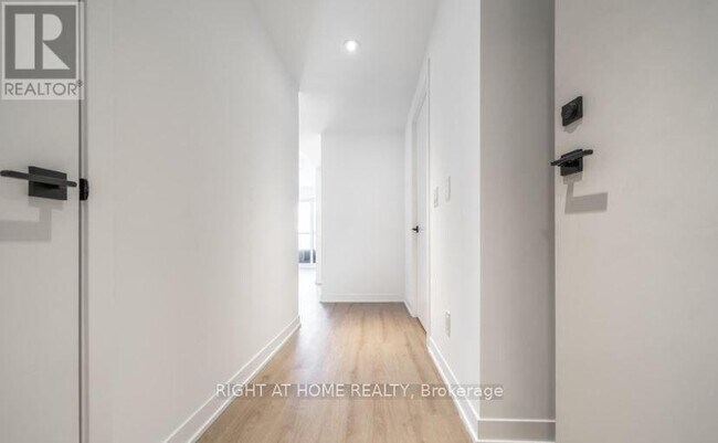 Photo - 319 Jarvis St Unit PH02