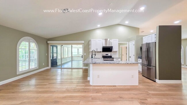 Photo - 4667 Hamlets Grv Dr