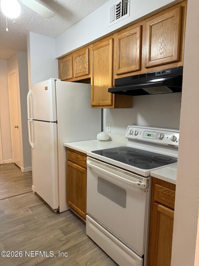 Photo - 459 Lombard St Unit 1B