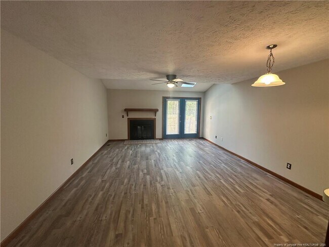 Photo - 1202 Huntsman Ct