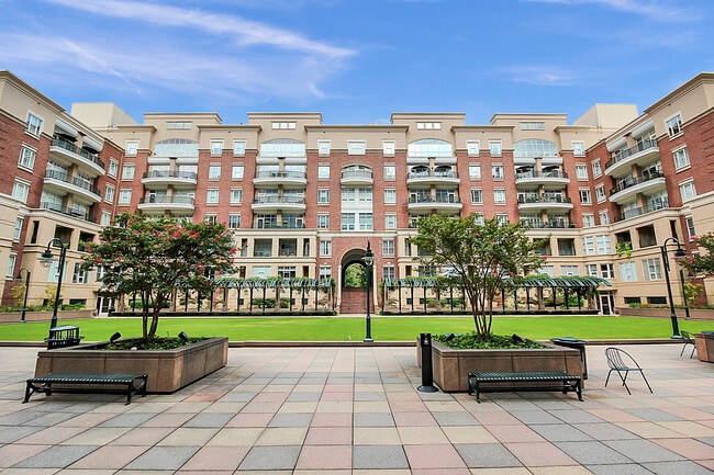 Photo - 400 N Church St