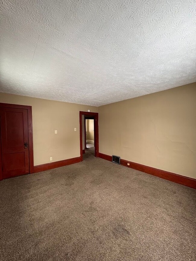 Photo - California Triplex Unidad 2