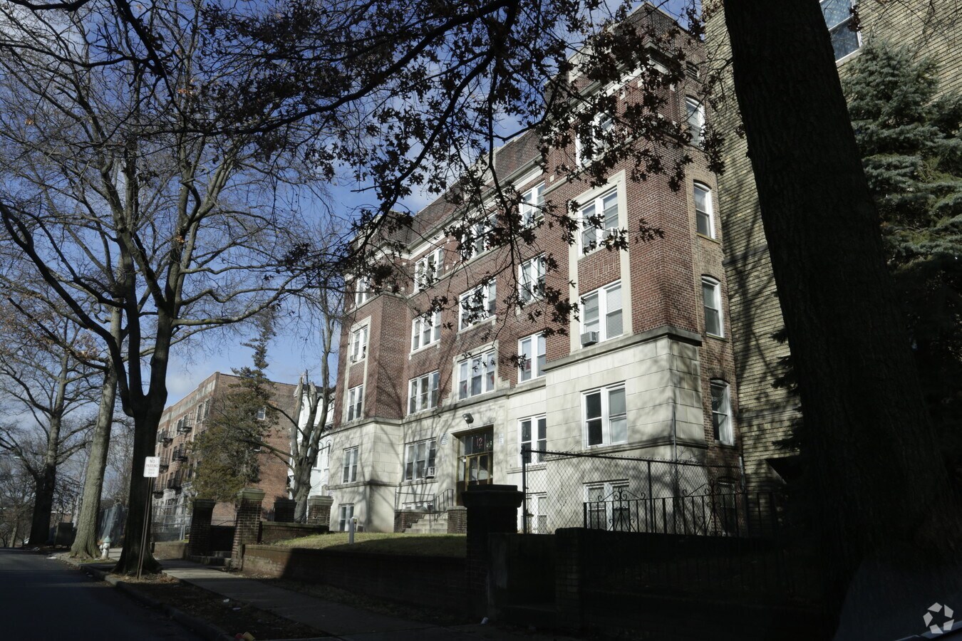 12 Summit St - 12 Summit St