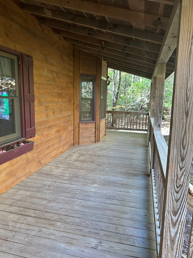 Photo - 233 Wildwind Ln