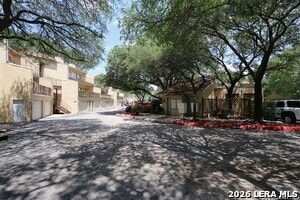 Building Photo - 8642 Fredericksburg Rd Unit 313