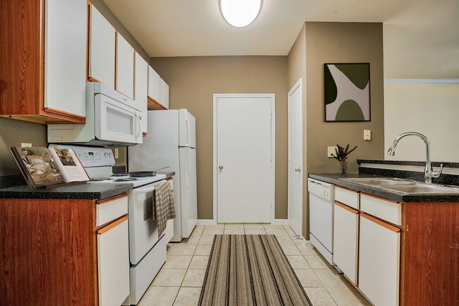 Kitchen - The Preserve at Prairie Pointe