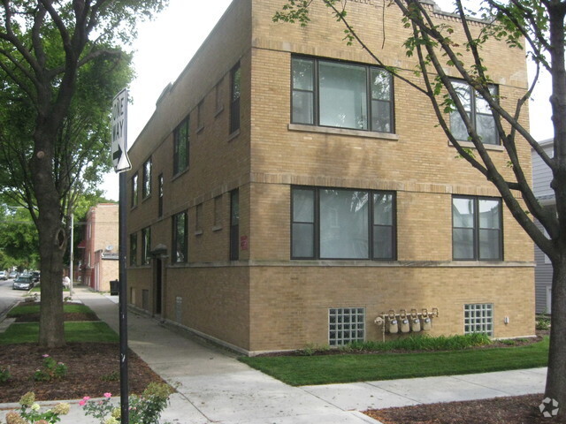 Building Photo - 3705 N Lavergne Ave Rental