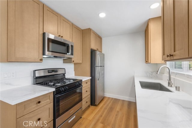 Photo - 217 E Acacia St Townhome