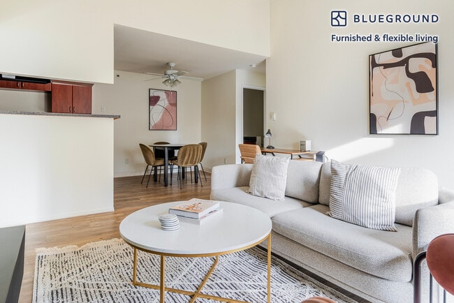 Photo - 1600 Villa St Unidad FL2-ID2129