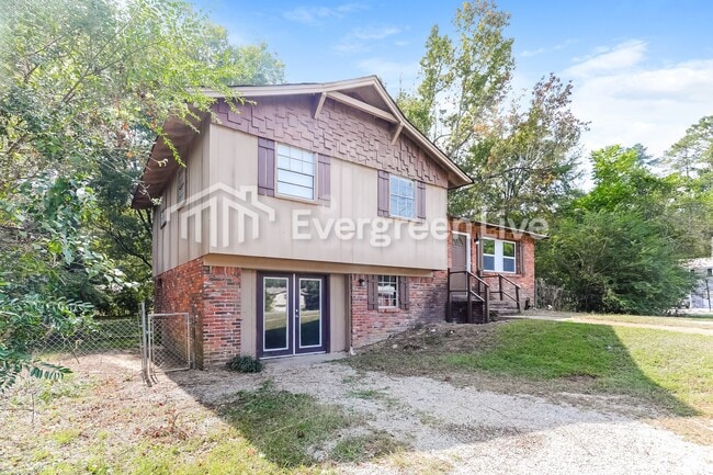 Photo - 3342 Cherry Ave