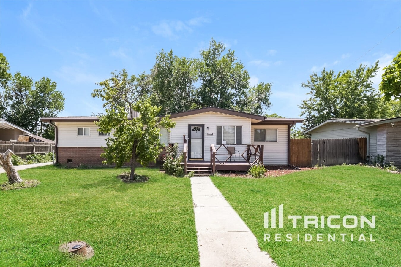 Photo - 2530 Cottonwood Dr House