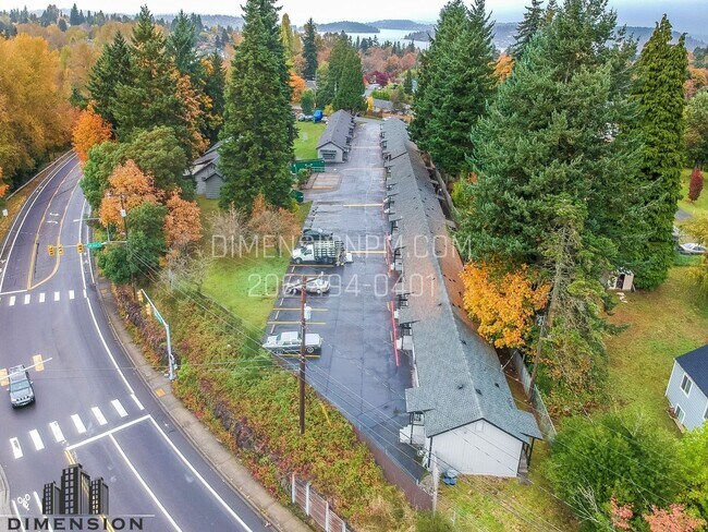 Skyway Apartments