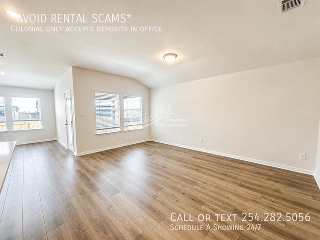 Photo - 105 Fossil Dr