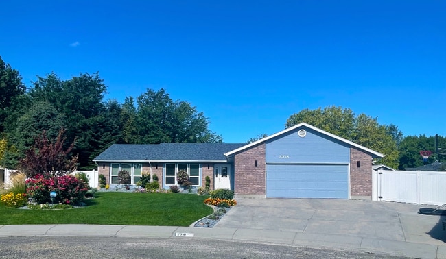 Photo - 2318 Andy Pl